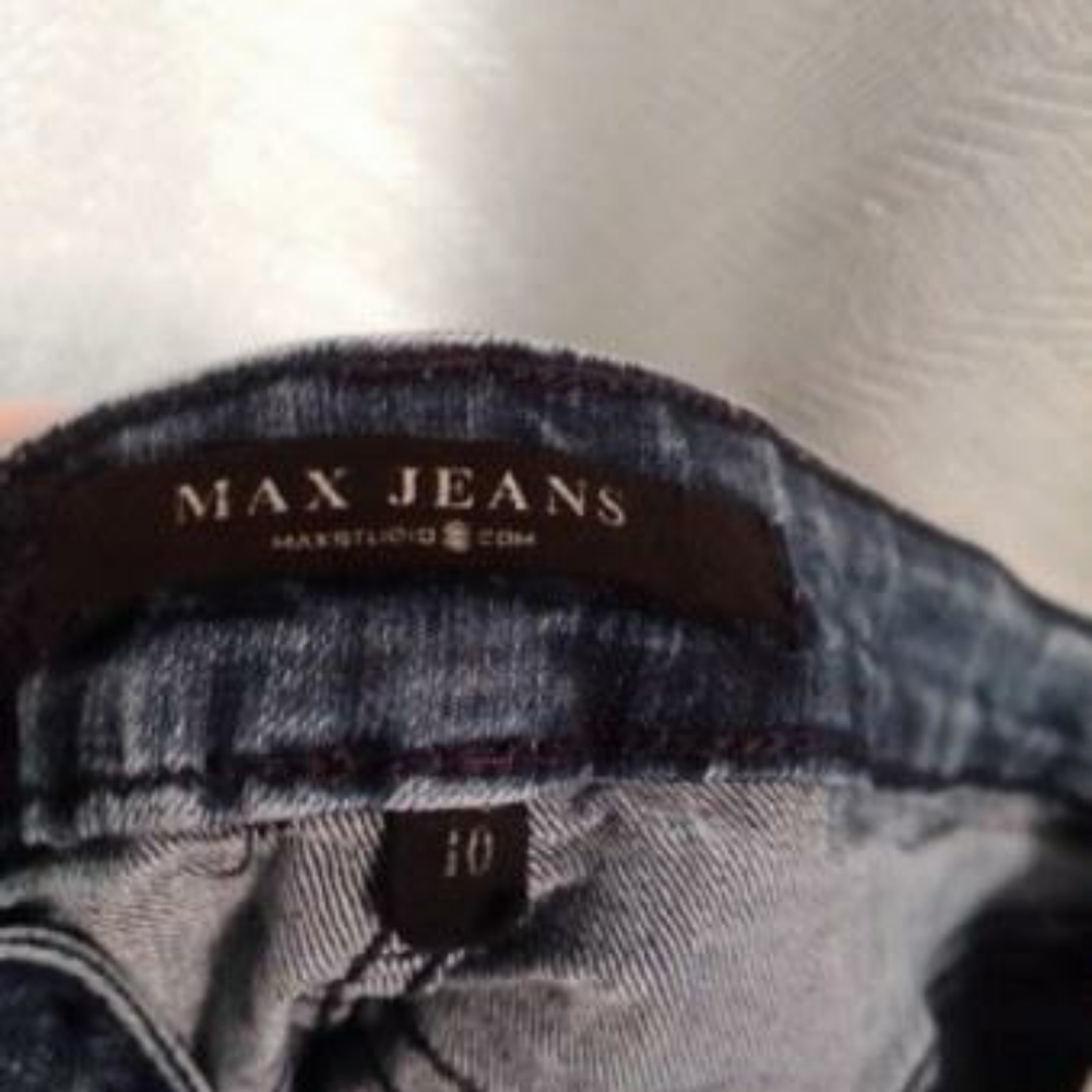 Jeans - Picture 2 of 2